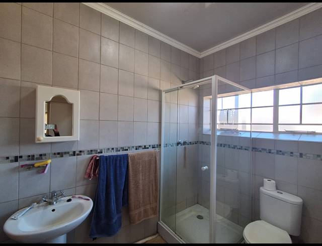 3 BEDROOM FREESTANDING FOR SALE IN STILFONTEIN EXT 4